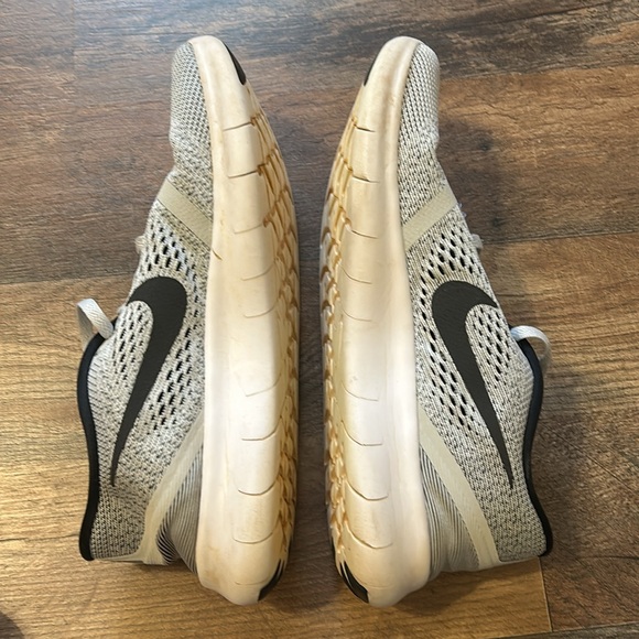 NIKE FREE RUN - Picture 2 of 5